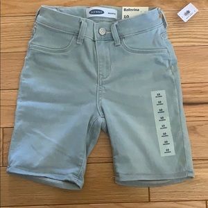 Old Navy Girls Bermuda shorts size 10